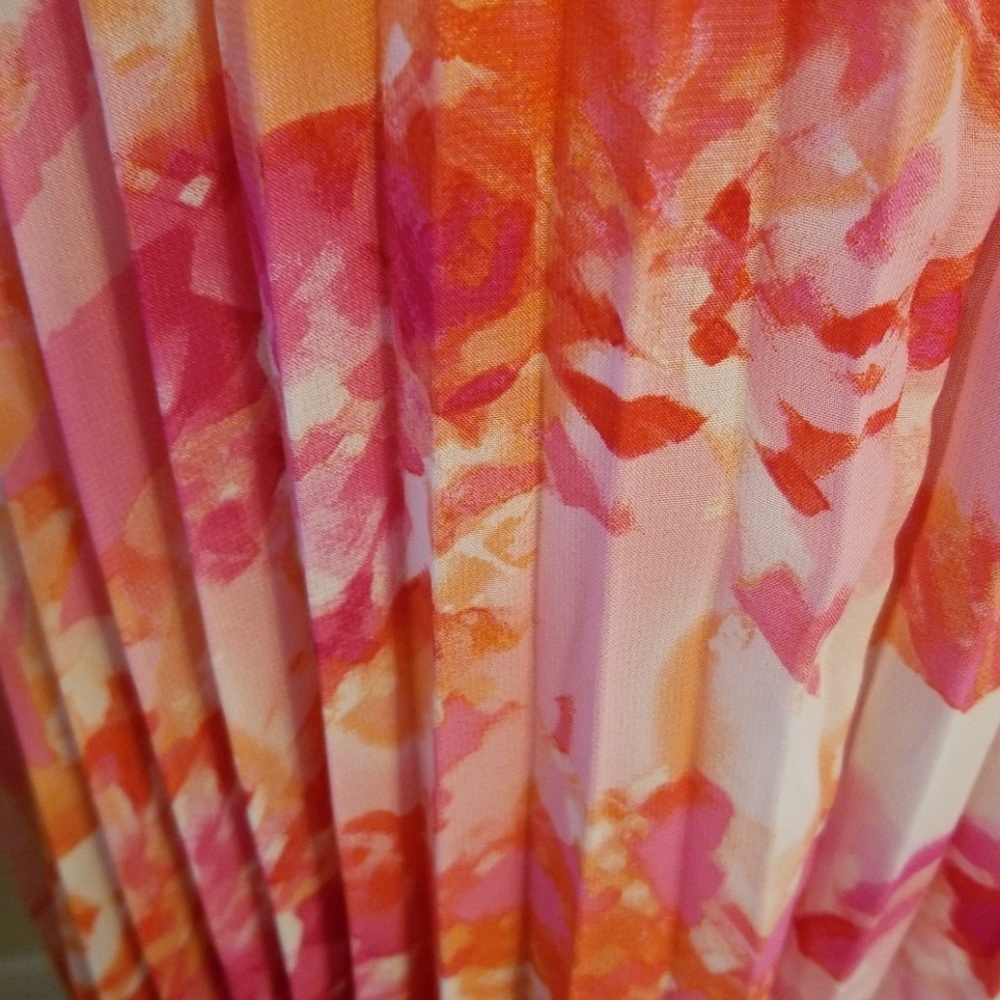 Vince Camuto pleated dress - Picture 3 of 7